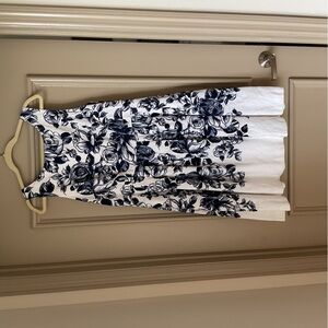 Talbots beautifully stitched 100% cotton dress.